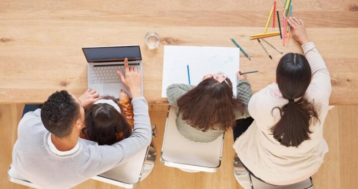 odkryj---arsk-----semk----dzie---otwarty-w-szkole--auto-3539